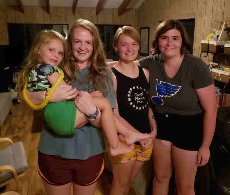 2019-07-20 girl cousins.jpg